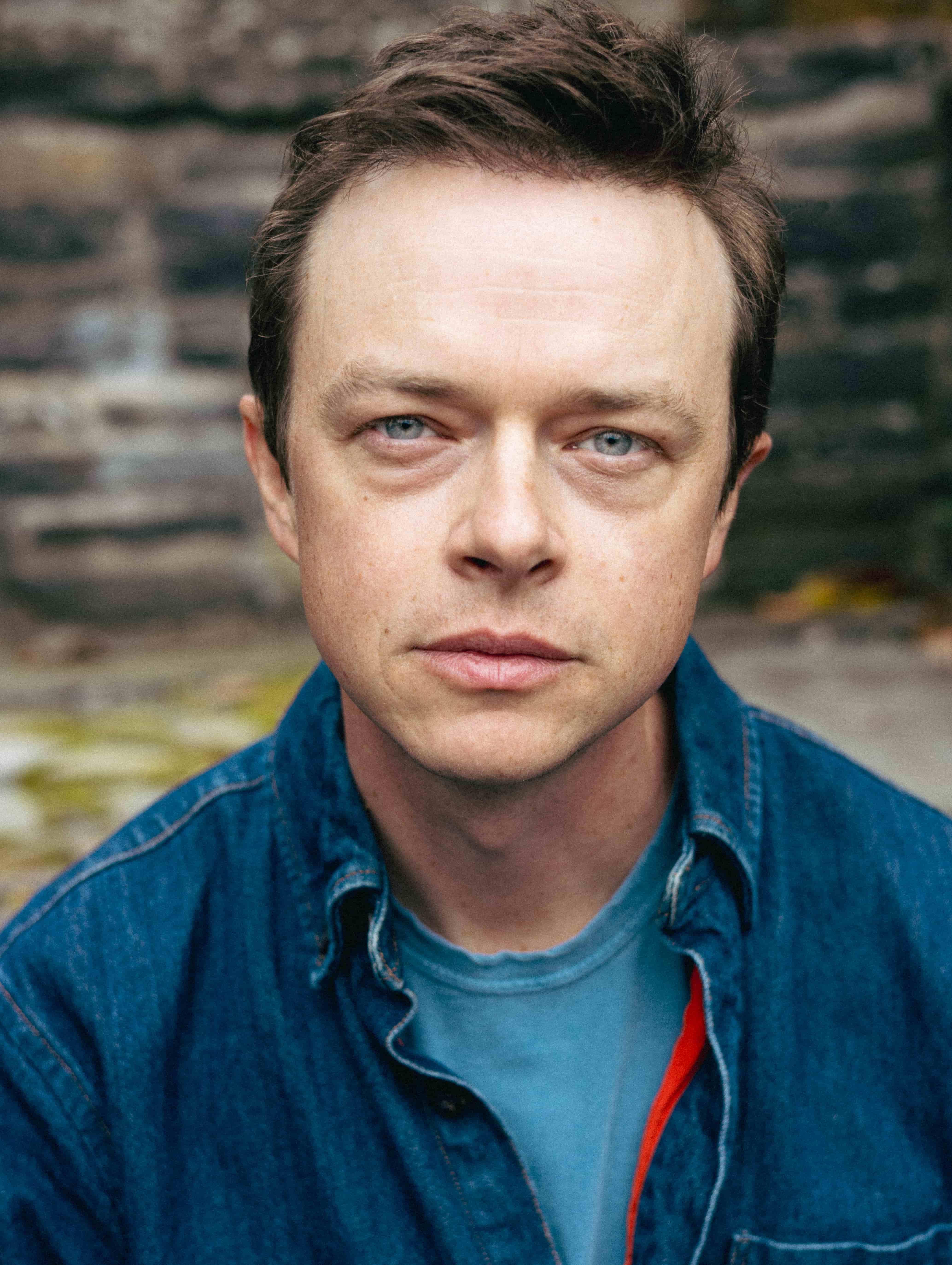 Headshot photographer Fairfax District